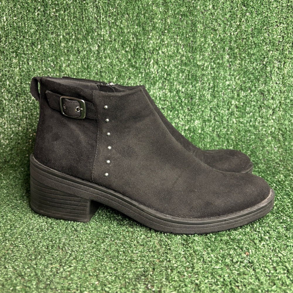 Bzees Olivia Studded Buckle Side Zip Washable Comfort Ankle Boot Black Womens 9M